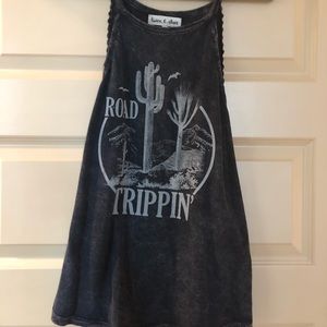Country halter tank
